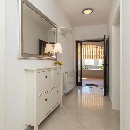 Two-bedroom In 扎达尔